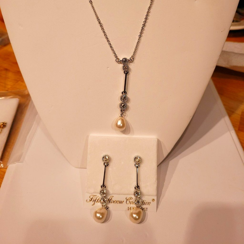 Fifth Avenue Collection June Beams